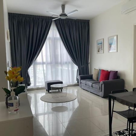 Ioi Conezion Iman'S Home With Pool View Unit Putrajaya Eksteriør billede