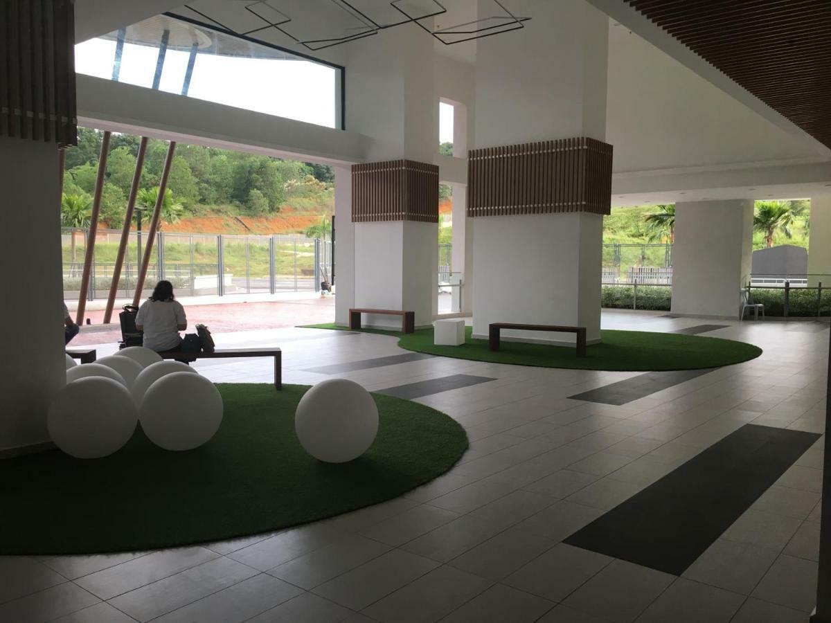 Ioi Conezion Iman'S Home With Pool View Unit Putrajaya Eksteriør billede