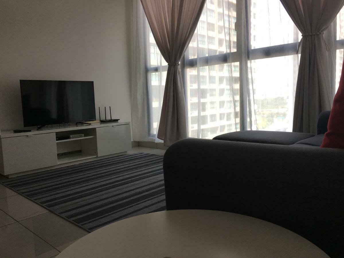 Ioi Conezion Iman'S Home With Pool View Unit Putrajaya Eksteriør billede